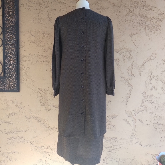 Vintage - Albert Nipon Brown and Black Chevron Silk Tunic & Skirt Set - Picture 12 of 15